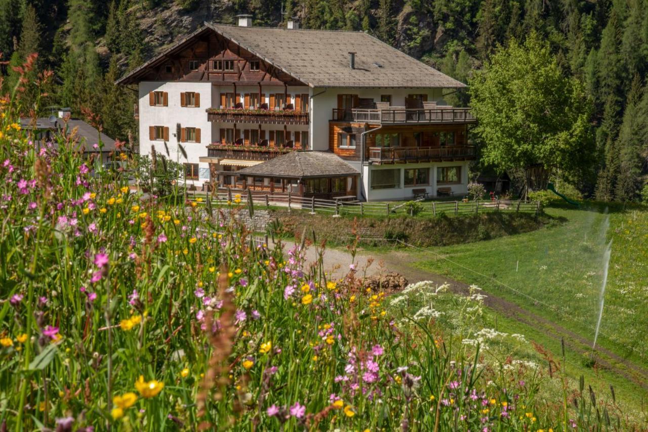 Hotel Ultnerhof Santa Gertrude Exterior foto